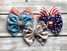 Load image into Gallery viewer, BB Nylons, Clips &amp; Piggies