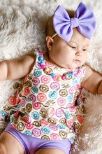 Load image into Gallery viewer, Lilac Big Bow Clips, Nylons &amp; Piggies