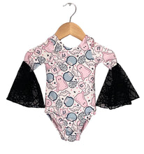 Load image into Gallery viewer, Lace Bell Sleeved Leo