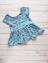Load image into Gallery viewer, 90's Short Sleeved Peplum