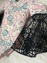 Load image into Gallery viewer, Lace Bell Sleeved Leo