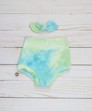 Load image into Gallery viewer, Peace, Love &amp; Tie Dye Bummies